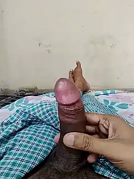 Snapshot of AUNTY1984 chatting on September 18, 2025, 8:16 am AUNTY1984 online show from September 18, 2025, 8:16 am