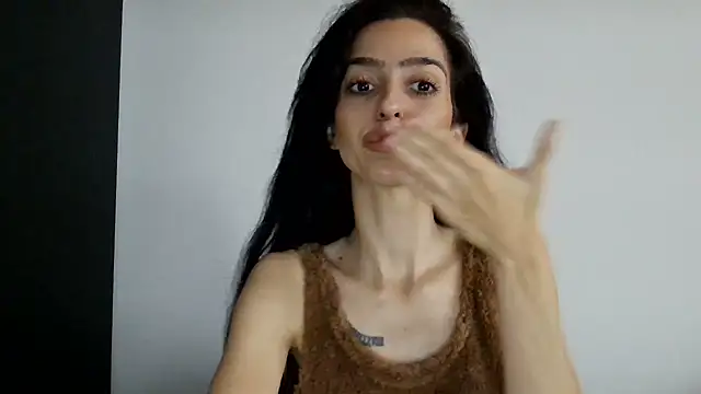 exotic brunettee online show from December 21, 2024, 9:01 am