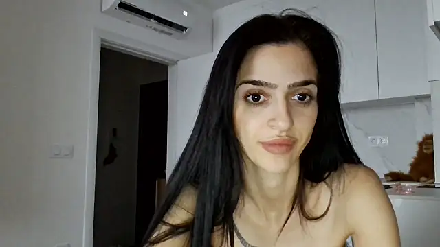 exotic brunettee online show from December 29, 2024, 1:49 pm
