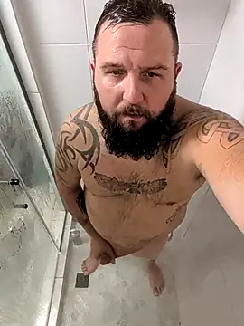 beardedbeasty86 online show from October 20, 2025, 9:32 am