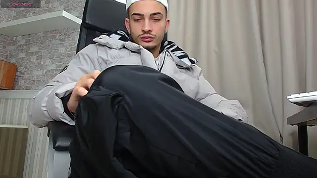 BrandonTate online show from November 26, 2025, 7:53 am