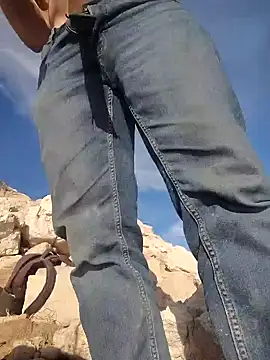 FloppyPickle4u online show from February 8, 2025, 11:24 pm