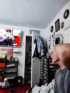 FloppyPickle4u online show from February 26, 2025, 7:09 am