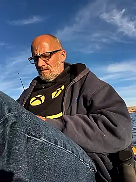 FloppyPickle4u online show from January 18, 2026, 4:22 pm