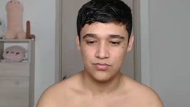 kaiine190 online show from December 15, 2025, 11:53 pm