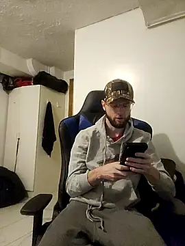 Snapshot of Talenjames4 chatting on October 29, 2025, 4:31 pm Talenjames4 online show from October 29, 2025, 4:31 pm