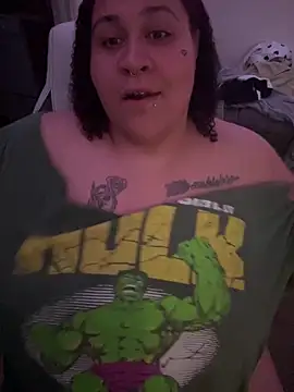 Juicyjordie online show from June 3, 2026, 8:17 am