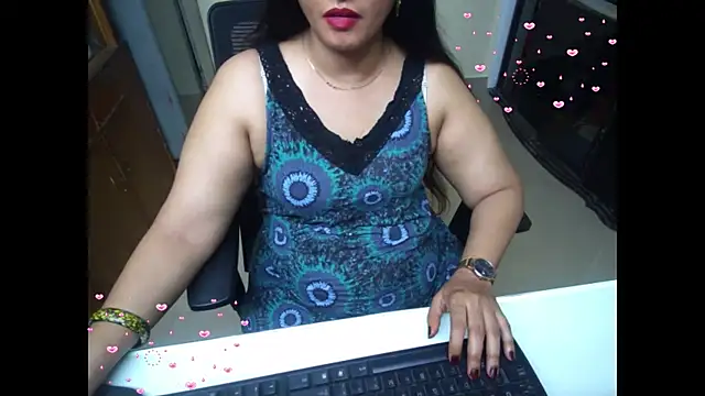 Snapshot of Arushisingh8888 chatting on September 9, 2025, 9:09 am Arushisingh8888 online show from September 9, 2025, 9:09 am
