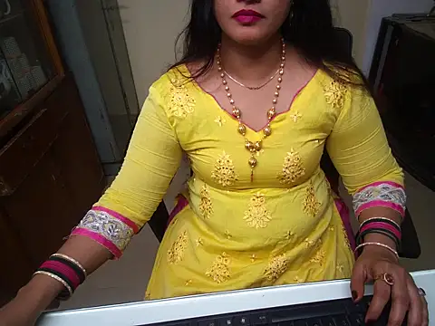 Snapshot of Arushisingh8888 chatting on September 10, 2025, 1:00 pm Arushisingh8888 online show from September 10, 2025, 1:00 pm