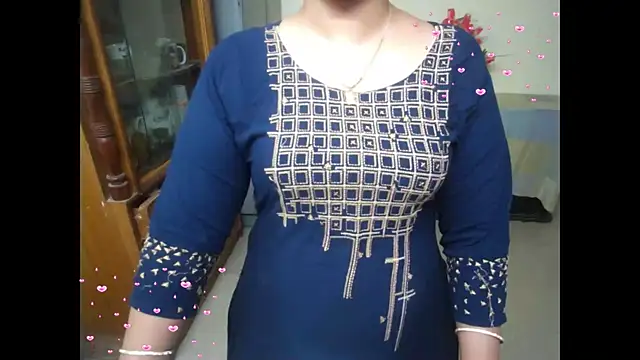 Snapshot of Arushisingh8888 chatting on September 17, 2025, 2:19 pm Arushisingh8888 online show from September 17, 2025, 2:19 pm