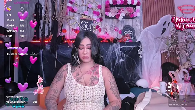 Neko Misaki online show from November 4, 2025, 12:04 pm