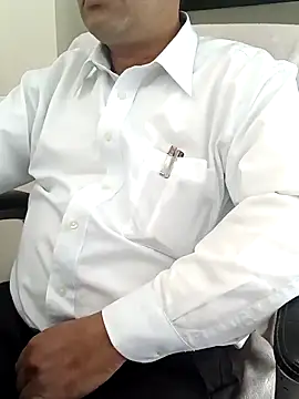 Snapshot of Hot-man39 chatting on December 18, 2024, 6:10 am Hot-man39 online show from December 18, 2024, 6:10 am