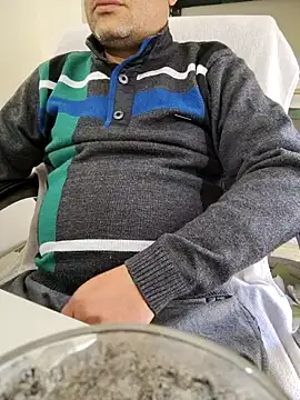 Snapshot of Hot-man39 chatting on January 5, 2025, 8:32 am Hot-man39 online show from January 5, 2025, 8:32 am