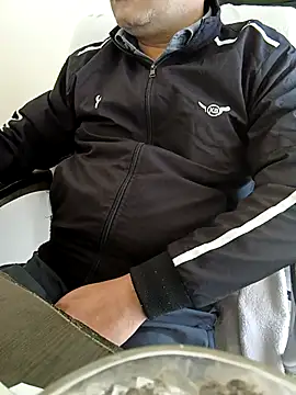 Snapshot of Hot-man39 chatting on January 25, 2025, 7:28 am Hot-man39 online show from January 25, 2025, 7:28 am