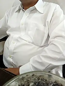 Snapshot of Hot-man39 chatting on February 5, 2025, 8:32 am Hot-man39 online show from February 5, 2025, 8:32 am