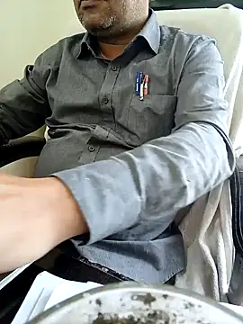 Snapshot of Hot-man39 chatting on February 9, 2025, 7:49 am Hot-man39 online show from February 9, 2025, 7:49 am