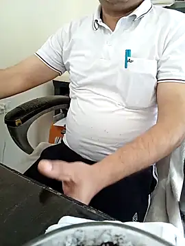 Snapshot of Hot-man39 chatting on March 8, 2025, 5:49 am Hot-man39 online show from March 8, 2025, 5:49 am