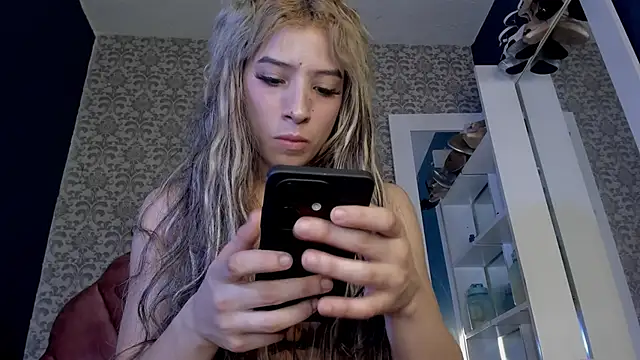 Snapshot of Samantha_cp_ chatting on February 24, 2025, 3:20 pm Samantha cp online show from February 24, 2025, 3:20 pm