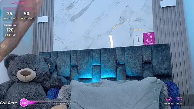 JAYCOB00 online show from February 13, 2026, 1:12 am