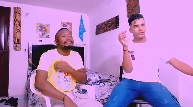 Snapshot of latinhot9631 chatting on March 20, 2025, 8:19 pm latinhot9631 online show from March 20, 2025, 8:19 pm