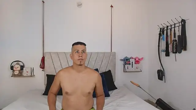 Liana Asaff online show from November 22, 2025, 6:40 pm