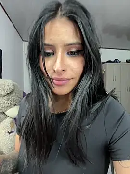 Snapshot of _elektrah chatting on May 1, 2026, 1:10 am elektrah online show from May 1, 2026, 1:10 am