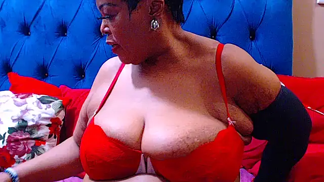 ebonycandy10 online show from November 30, 2025, 4:22 pm