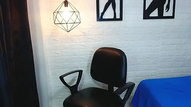 james scott18 online show from December 4, 2024, 3:26 am