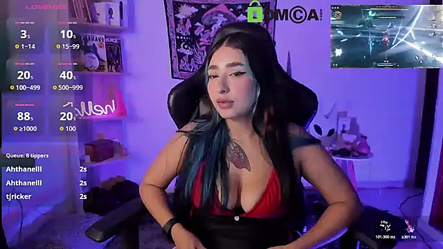 sweetcoralinee online show from November 25, 2025, 4:23 am