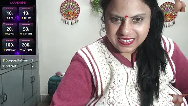 Sexy komolika online show from February 12, 2026, 4:13 pm