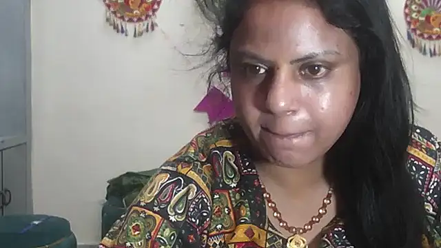 Sexy komolika online show from March 28, 2026, 1:27 am