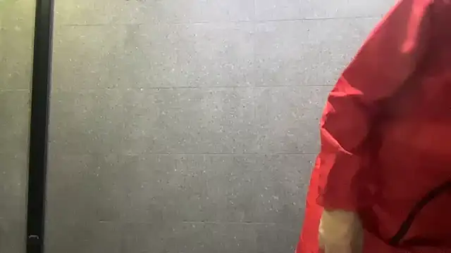 taka32204 online show from September 22, 2025, 4:31 pm