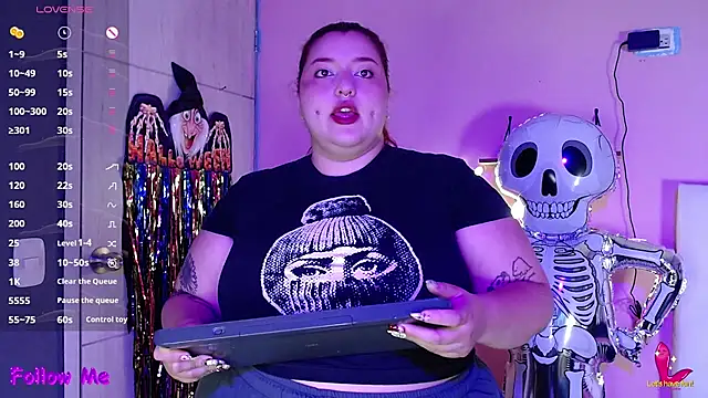 HECATE 23 online show from October 22, 2025, 1:22 pm