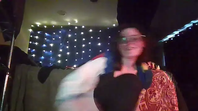 Snapshot of EyaDivine1 chatting on March 15, 2026, 7:42 pm EyaDivine1 online show from March 15, 2026, 7:42 pm