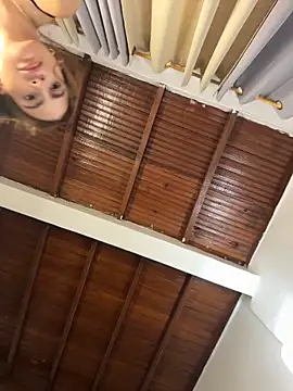 emiss  online show from April 14, 2026, 4:02 pm