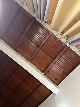 emiss  online show from April 15, 2026, 6:37 pm