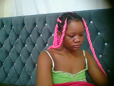 HotJeylee online show from December 15, 2025, 10:25 pm