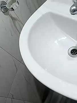 RajeshKumar133476 online show from December 20, 2024, 3:53 pm