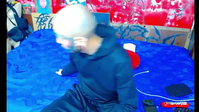 deivid estrada online show from September 8, 2025, 4:28 pm