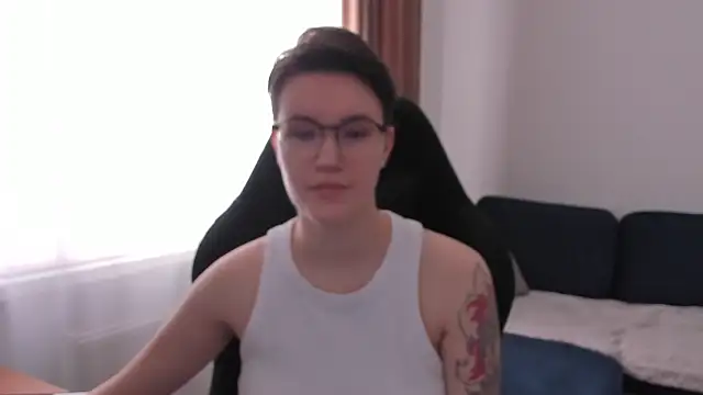 JessieFlower online show from March 27, 2026, 7:47 am