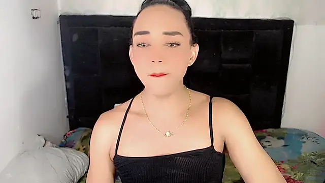 Snapshot of Michell_Queen chatting on April 16, 2026, 6:25 am Michell Queen online show from April 16, 2026, 6:25 am