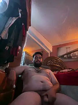 Snapshot of bigdickgio6923 chatting on February 27, 2026, 12:43 am bigdickgio6923 online show from February 27, 2026, 12:43 am