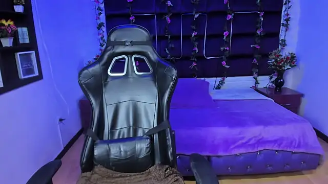 sweelanna   online show from March 11, 2025, 1:59 am