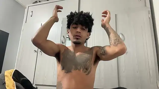 dominic brandd23 online show from March 16, 2026, 1:33 am