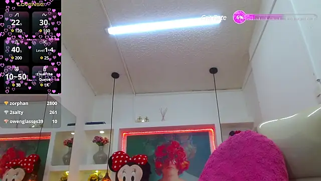 lorenapinto online show from February 24, 2025, 1:57 am