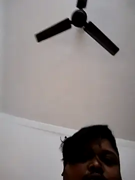 Snapshot of julywwrt chatting on October 11, 2025, 9:41 am julywwrt online show from October 11, 2025, 9:41 am