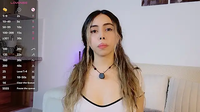 AMELIETARSON online show from November 21, 2025, 7:45 pm