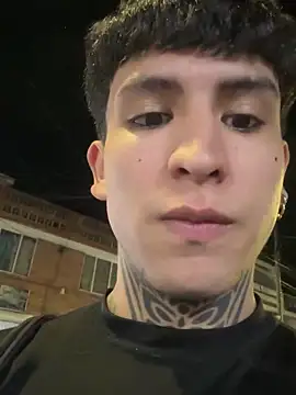  Tomy08calderon online show from January 28, 2025, 12:47 am