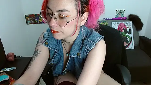 natasha laulau online show from November 10, 2025, 10:31 pm