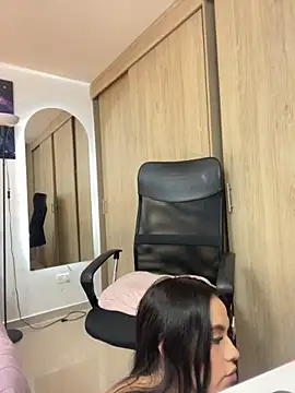 MariaAntonia   online show from November 20, 2025, 8:30 pm